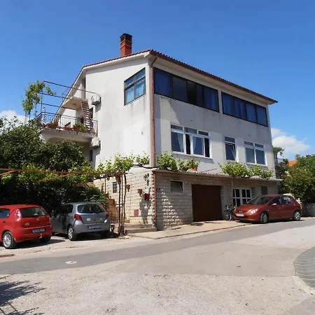 Bozica Apartment *